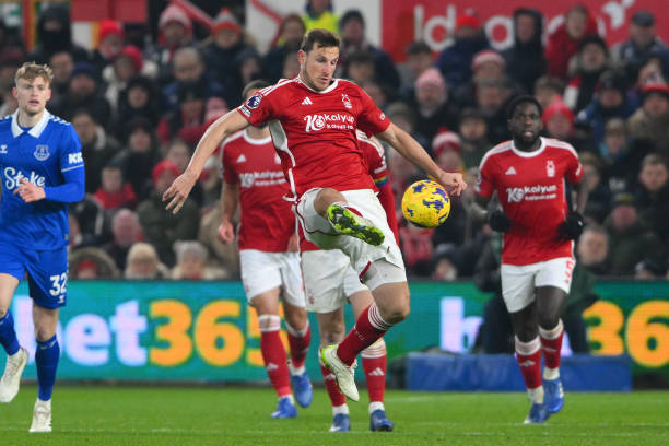 出强劲的复 出强劲的复